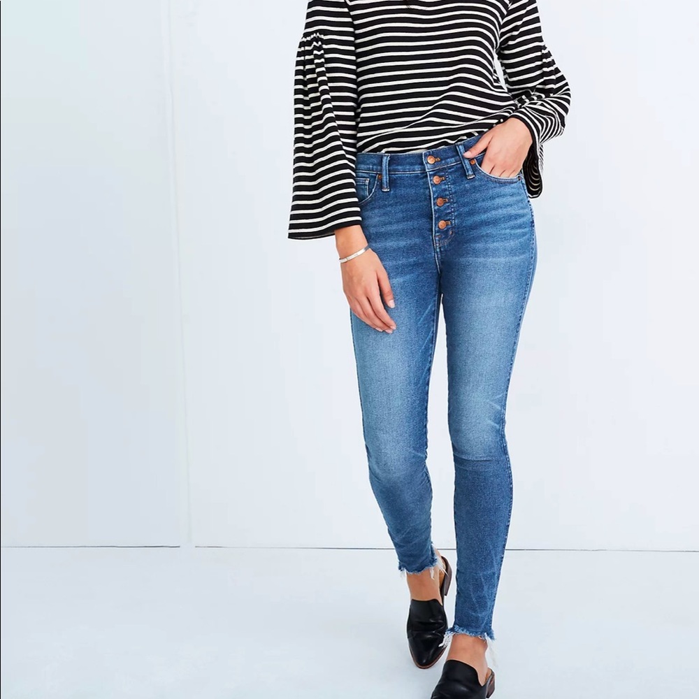 Madewell 10 inch high rise skinny in size 26🫶🏻🥰